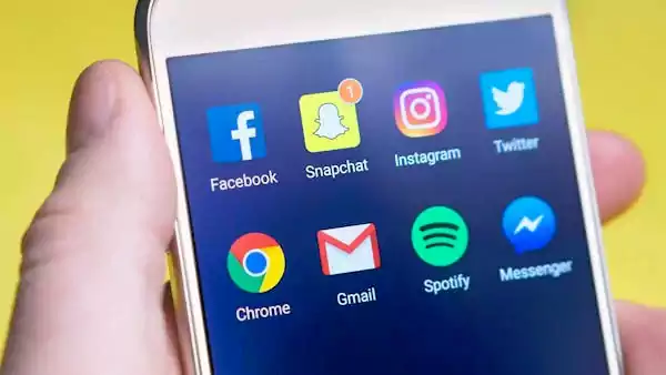 How to use LMR slang on social media