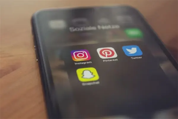 How to use WSG meaning on social media