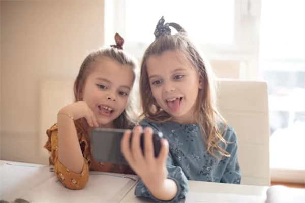 Is It Safe for Kids to Use the UWU Meaning