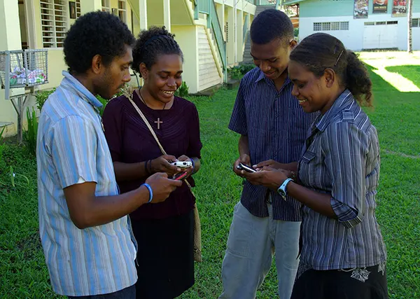  teens texting phones